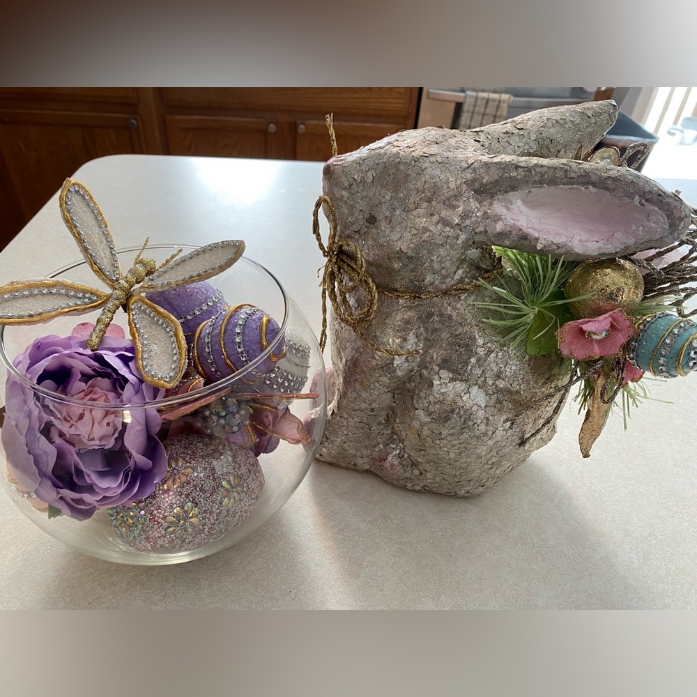 Pier 1 Bunny and floral bowl filler. Will only sell together.